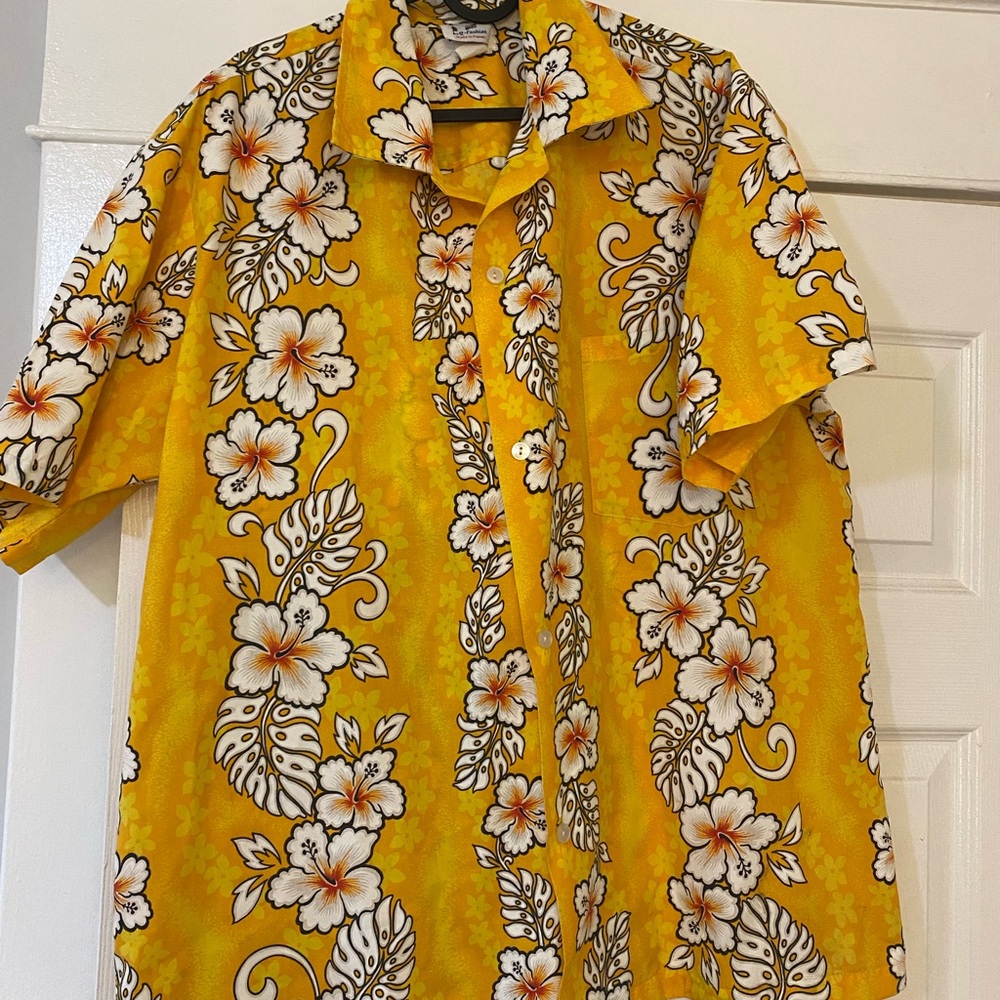 Men’s yellow Hawaii shirt XL
